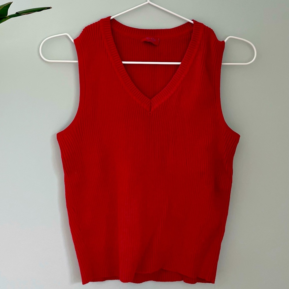 Brandy Melville red 90s tank top sweater